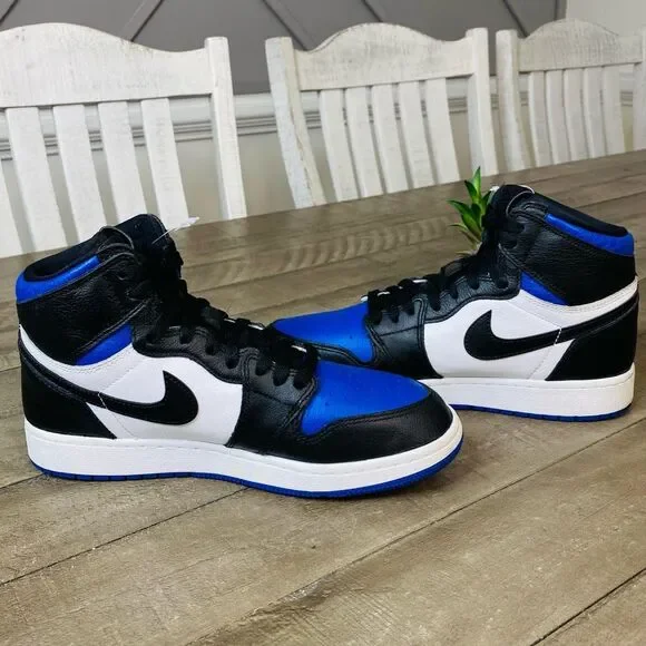 Nike Air Jordan 1 Royal Toe Retro High OG Blue Sneakers 2020 Women’s Size 8 - Picture 5 of 6